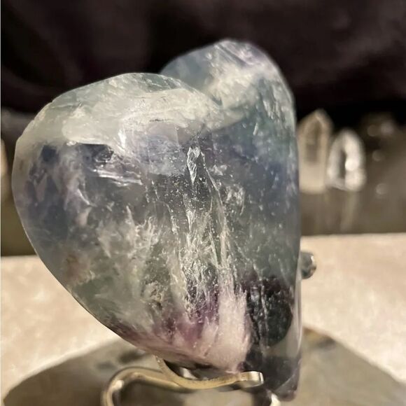 Rare Feather Fluorite Crystal Heart With Stand 365g - Picture 5 of 16